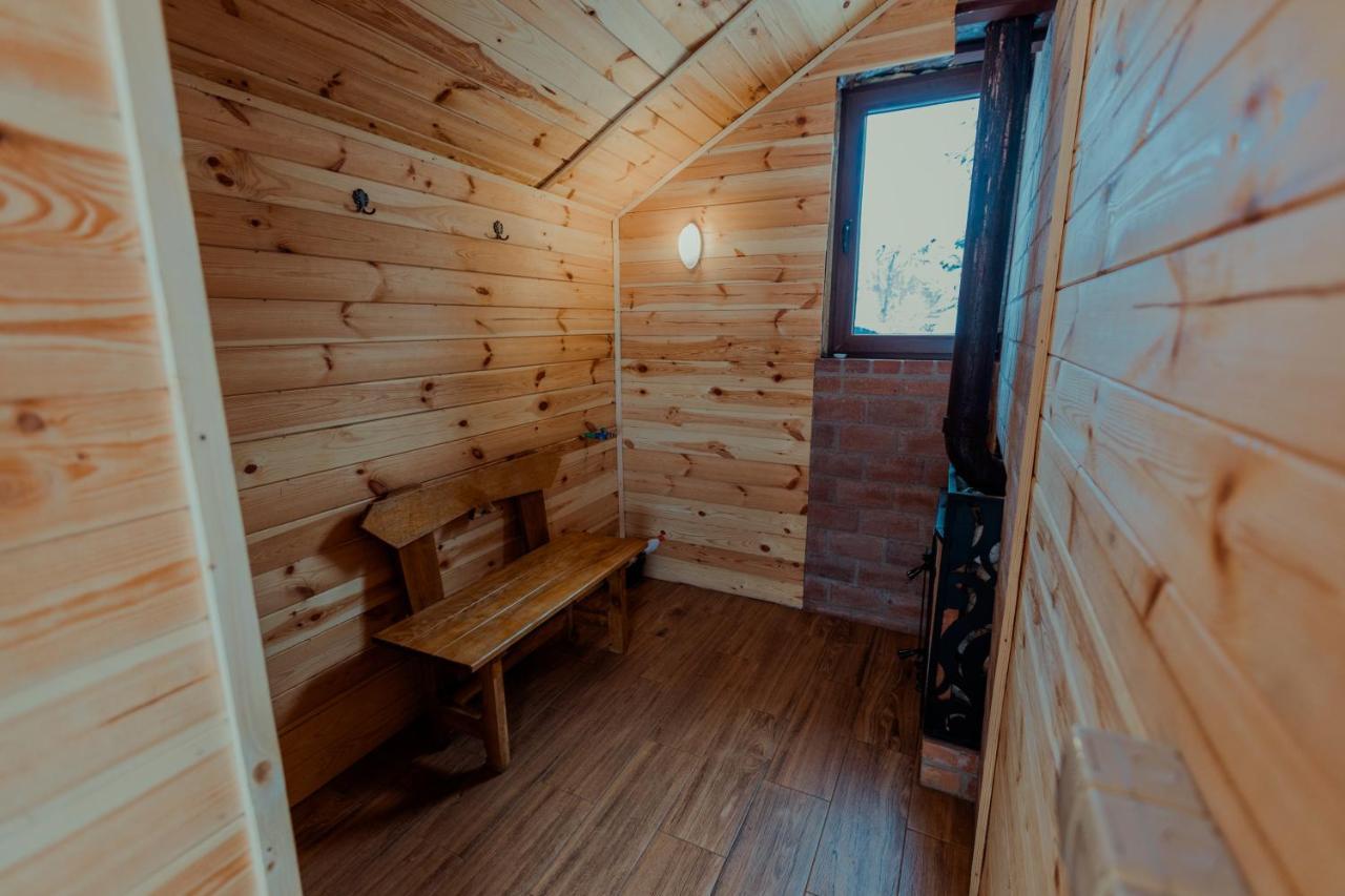 Hotel Conacul Drahneilor Ruscova Esterno foto